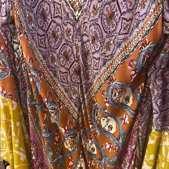 Long floral bell sleeve kimono NWT - Picture 5 of 6